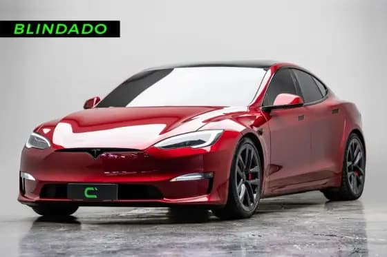 Carro ELÉTRICO PLAID