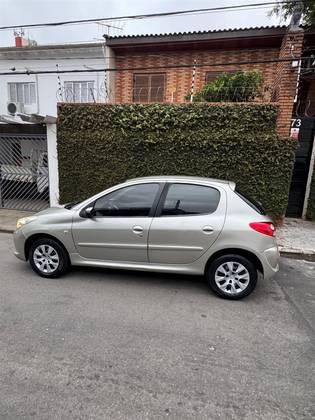 Carro 1.4 XR 8V FLEX 4P MANUAL