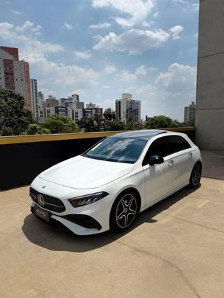 Carro 1.3 CGI GASOLINA AMG LINE 7G-DCT