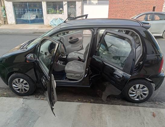 Carro 1.0 MPFI 12V GASOLINA 4P MANUAL