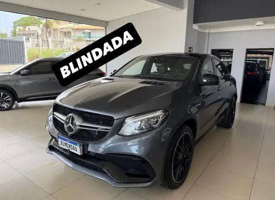 Carro 5.5 V8 TURBO GASOLINA COUPÉ 4MATIC 7G-TRONIC