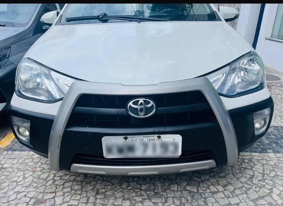 Carro 1.5 16V FLEX 4P MANUAL