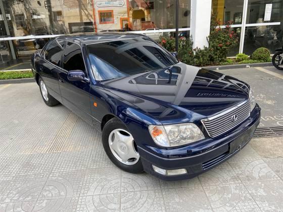 Carro 4.0 400 V8 32V GASOLINA 4P AUTOMÁTICO