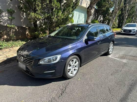 Carro 2.0 T4 MOMENTUM GASOLINA 4P AUTOMÁTICO