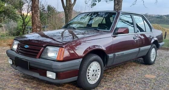 Carro 2.0 CLASSIC SE 8V GASOLINA 4P MANUAL