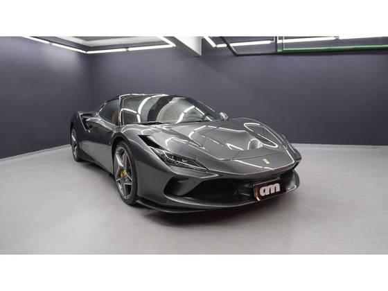 Carro 3.9 V8 TURBO GASOLINA F1-DCT