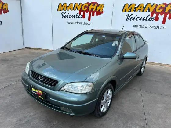 Carro 2.0 MPFI GLS 8V GASOLINA 2P MANUAL