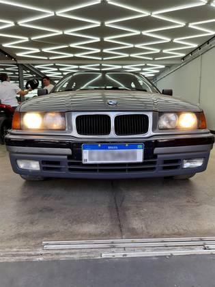 Carro 1.8 SEDAN 16V GASOLINA 4P AUTOMÁTICO