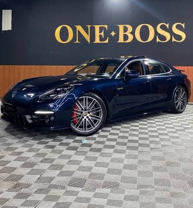 Carro 2.9 V6 E-HYBRID 4S PDK