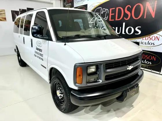 Carro 5.7 V8 GASOLINA 4P AUTOMÁTICO