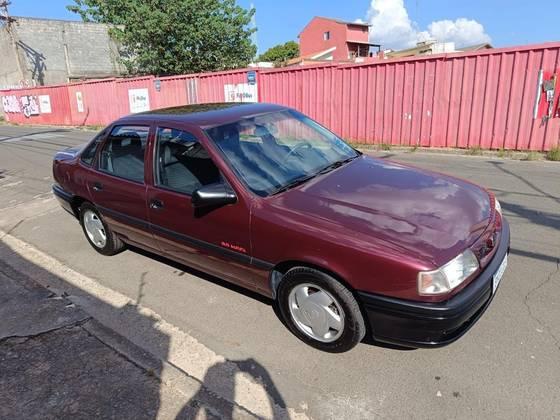 Carro 2.0 MPFI GLS 8V GASOLINA 4P MANUAL