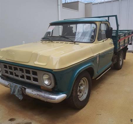 Carro 4.0 CUSTOM S CS 8V DIESEL 2P MANUAL