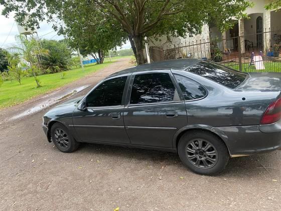 Carro 2.2 MPFI GL 8V GASOLINA 4P MANUAL