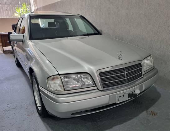 Carro 1.8 CLASSIC PLUS GASOLINA 4P MANUAL
