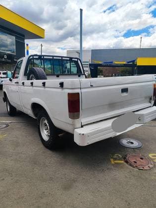 Carro 4.0 CUSTOM DE LUXE CS 8V TURBO DIESEL 2P MANUAL