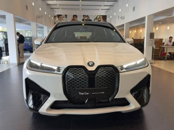 Carro ELÉTRICO XDRIVE50 SPORT