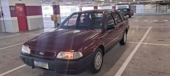 Carro 1.8 GL 8V GASOLINA 4P MANUAL