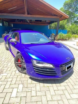 Carro 4.2 FSI QUATTRO V8 32V GASOLINA 2P R-TRONIC