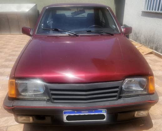 Carro 2.0 SR HATCH 8V ÁLCOOL 2P MANUAL