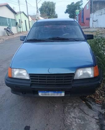 Carro 1.8 EFI SL 8V GASOLINA 2P MANUAL