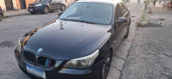 Carro 4.4 SEDAN V8 32V GASOLINA 4P AUTOMÁTICO