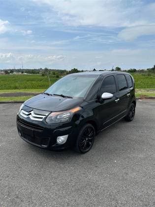 Carro 1.6 FLEX EXCLUSIVE MANUAL