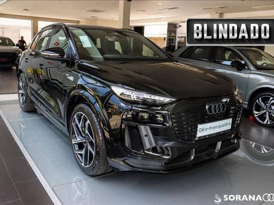 Carro 100 KW ELÉTRICO PERFORMANCE BLACK QUATTRO