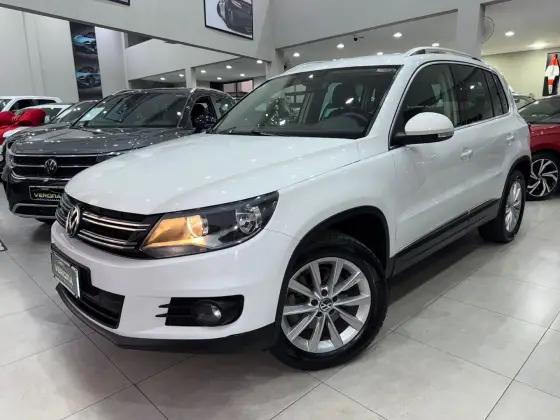 Carro 2.0 TSI 16V TURBO GASOLINA 4P TIPTRONIC