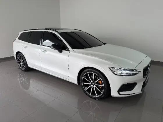 Carro 2.0 T5 GASOLINA MOMENTUM GEARTRONIC