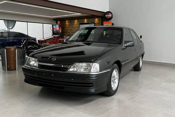 Carro 2.0 MPFI GL 8V GASOLINA 4P MANUAL