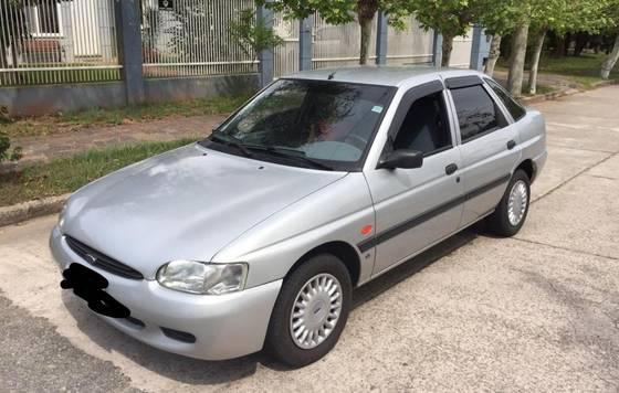 Carro 1.8 I GL 16V GASOLINA 4P MANUAL