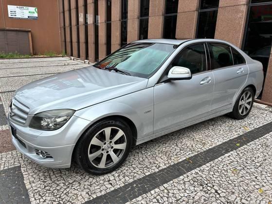 Carro 1.8 AVANTGARDE KOMPRESSOR GASOLINA 4P AUTOMÁTICO