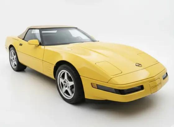 Carro STINGRAY GASOLINA 2P AUTOMÁTICO