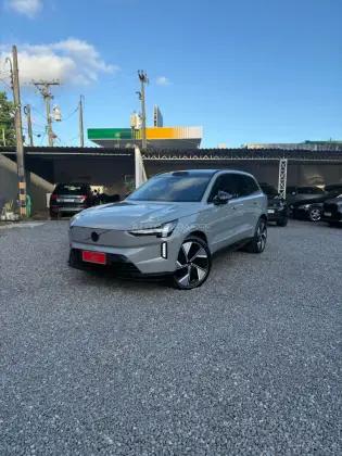 Carro P8 RECHARGE TWIN ELECTRIC PERFORMANCE ULTRA AWD