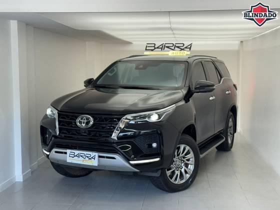 Carro 2.8 D-4D TURBO DIESEL SRX 7L 4X4 AUTOMÁTICO