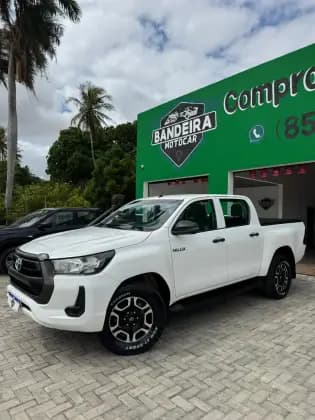 Carro 2.8 D-4D TURBO DIESEL CD POWER PACK 4X4 MANUAL