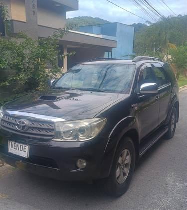 Carro 3.0 SRV 4X4 7 LUGARES 16V TURBO INTERCOOLER DIESEL 4P AUTOMÁTICO