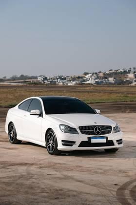 Carro 1.8 CGI SPORT TURBO 16V GASOLINA 2P AUTOMÁTICO