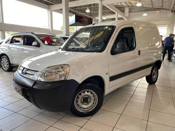 Carro 1.6 FURGÃO 800KG 16V FLEX 3P MANUAL