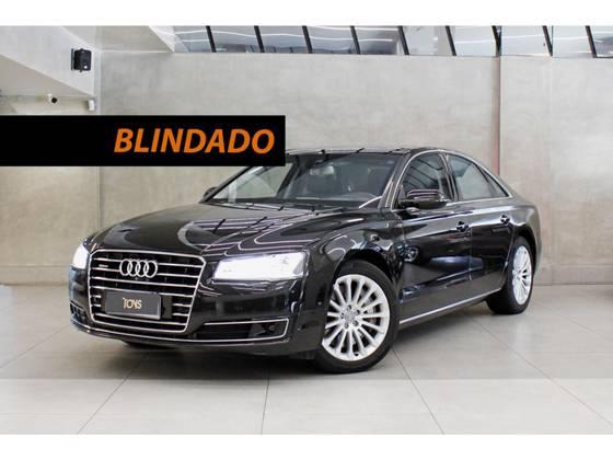 Carro 4.0 TFSI V8 32V GASOLINA 4P TIPTRONIC