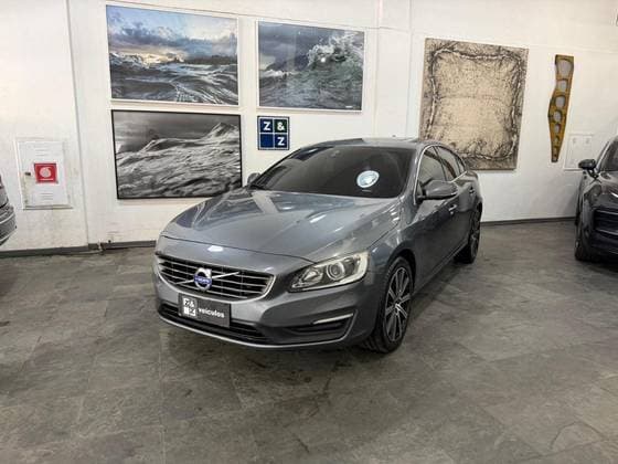 Carro 2.0 T5 MOMENTUM 16V TURBO GASOLINA 4P AUTOMÁTICO