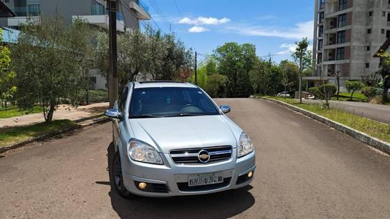 Carro 2.4 MPFI ELITE 16V FLEX 4P AUTOMÁTICO