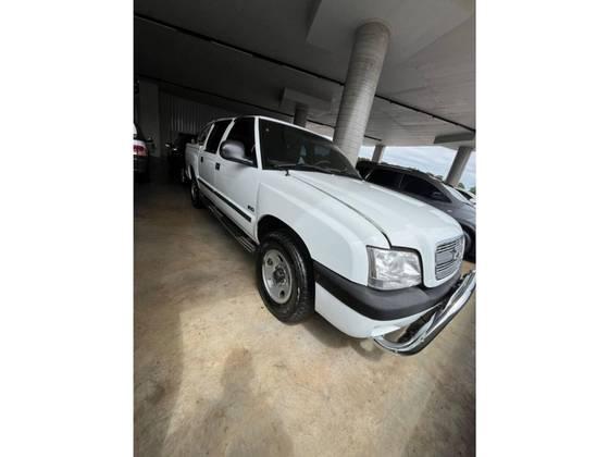 Carro 2.8 STD 4X4 CD 12V TURBO INTERCOOLER DIESEL 4P MANUAL