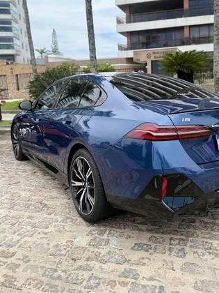 Carro ELÉTRICO XDRIVE60 M SPORT