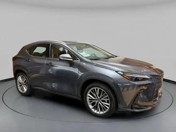 Carro 2.5 16V VVT-I HYBRID LUXURY CVT AWD