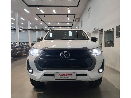 Carro 2.8 D-4D TURBO DIESEL CD POWER PACK 4X4 AUTOMÁTICO