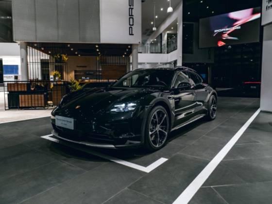 Carro 4 CROSS TURISMO ELÉTRICO