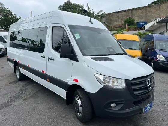 Carro 2.0 CDI DIESEL VAN 517 TA EXTRA LONGO 21L MANUAL