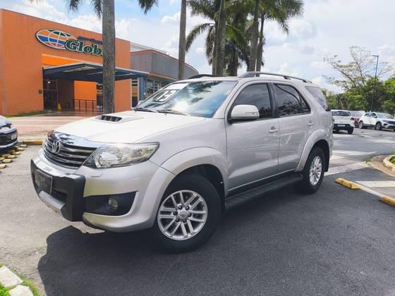 Carro 3.0 SRV 4X4 16V TURBO INTERCOOLER DIESEL 4P AUTOMÁTICO