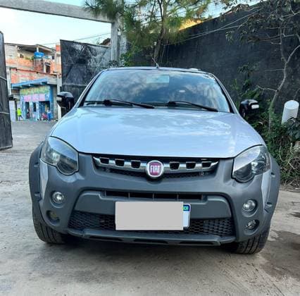 Carro 1.8 MPI ADVENTURE WEEKEND 16V FLEX 4P MANUAL